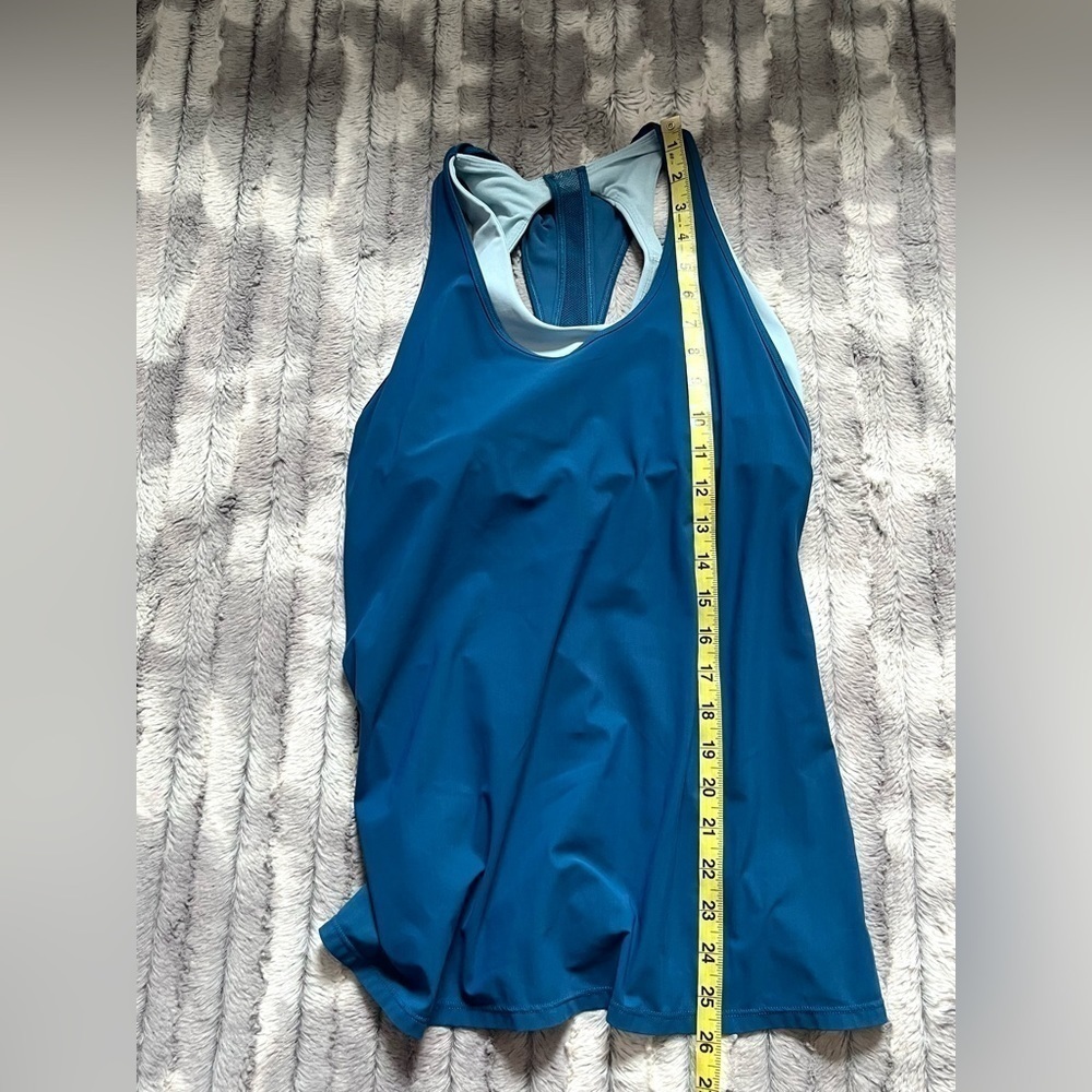 Lululemon Cross Conditioning 2-In-1 Tank Size 6 - Picture 5 of 8
